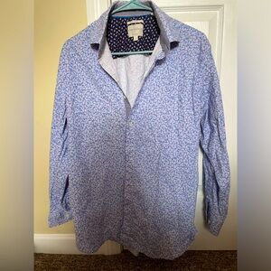 Men’s long sleeve button down dress shirt